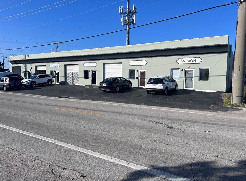 Primary Photo Of 4227-4235 NE 6th Ave, Oakland Park Warehouse For Lease