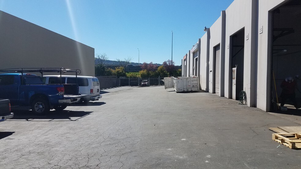 More Photos Of 6886-6894 Village Pky, Dublin Freestanding For Lease