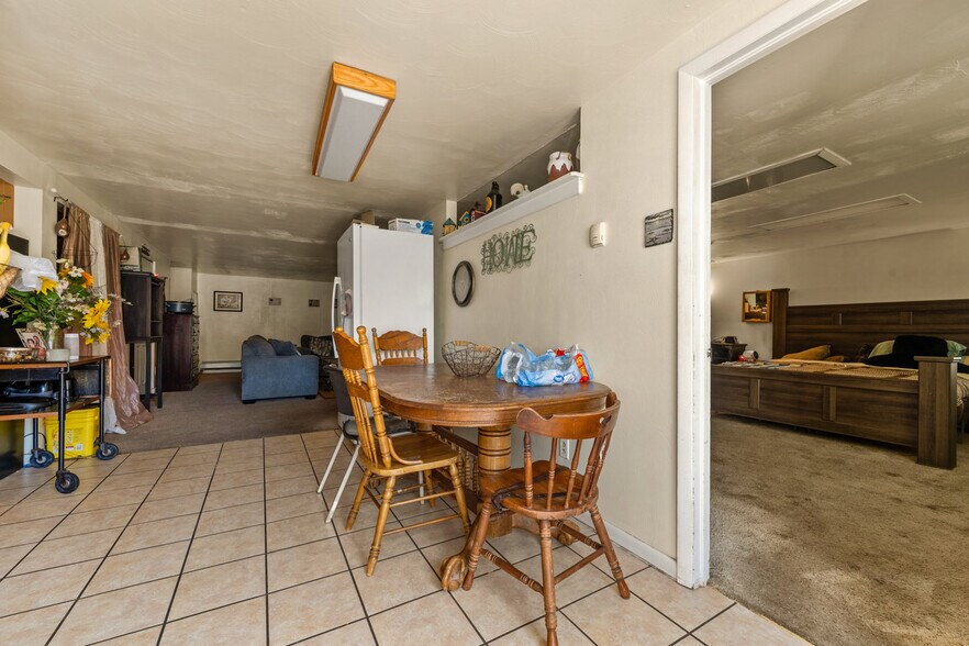 More Photos Of 416 State St, Trinidad Flex For Sale