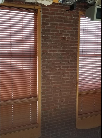 More Photos Of 75 Stark St, Hudson Manufacturing For Sale