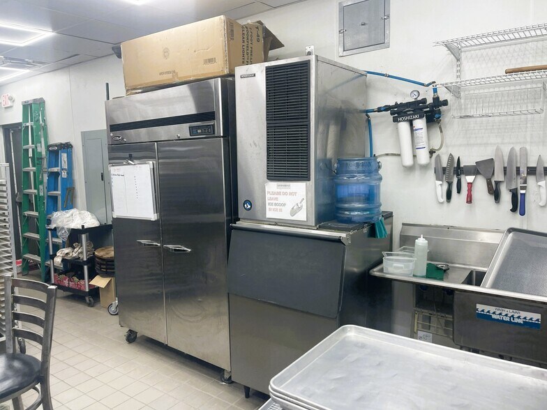More Photos Of 3627 Perkins Rd, Baton Rouge Restaurant For Lease
