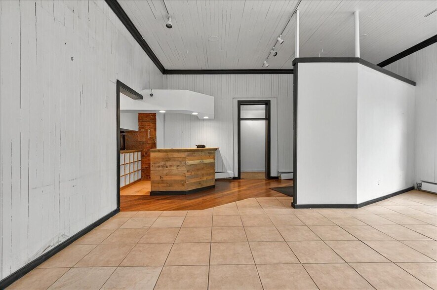 More Photos Of 80 W Circular St, Saratoga Springs Storefront For Lease