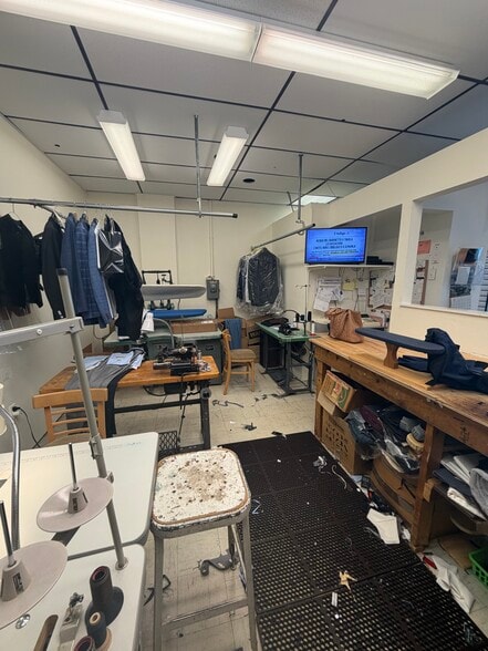 More Photos Of 118-122 Hillside Ave, Williston Park Storefront For Sale