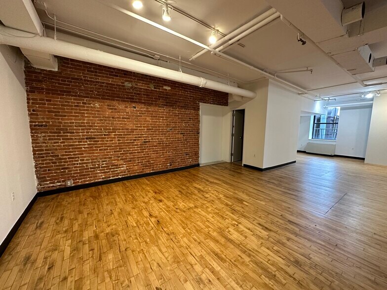 More Photos Of 41 Elizabeth St, New York Loft Creative Space For Sale