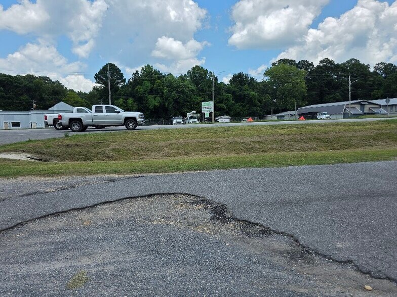 More Photos Of 12761 US Highway 431, Guntersville Office For Sale