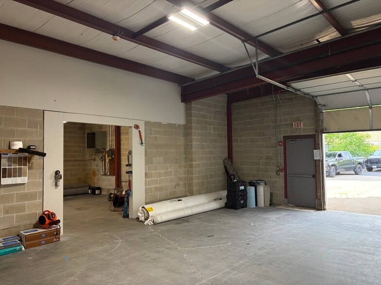 More Photos Of 184 Orne St, North Attleboro Warehouse For Sale