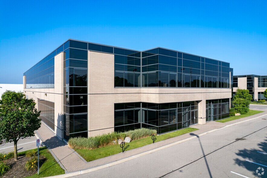 More Photos Of 2295 Bristol Cir, Oakville Office For Lease