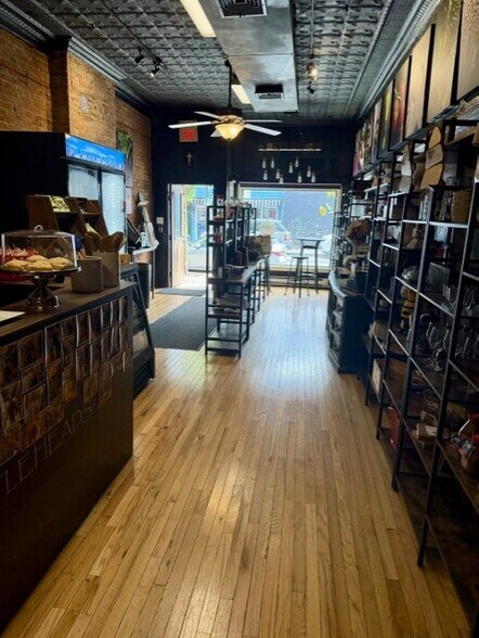 More Photos Of 188 Spring St, Newton Apartments For Lease