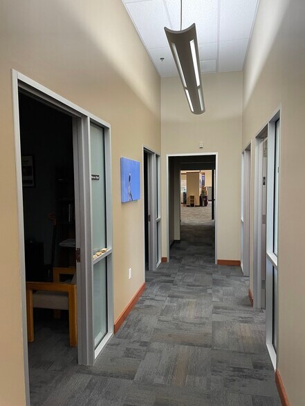 More Photos Of 4407 Monterey Oaks Blvd, Austin Unknown For Lease