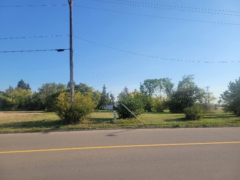 Primary Photo Of 4804 51 Av, Tofield Land For Sale