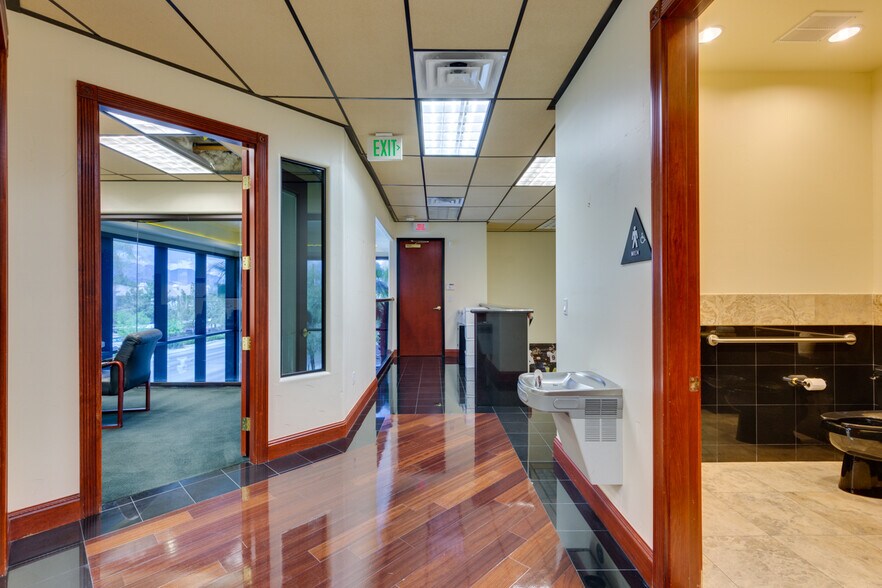 More Photos Of 7272 El Capitan Way, Las Vegas General Retail For Sale