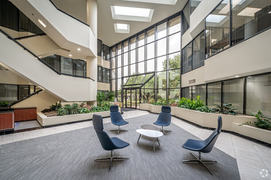 More Photos Of 14701 St. Marys Ln, Houston Unknown For Lease