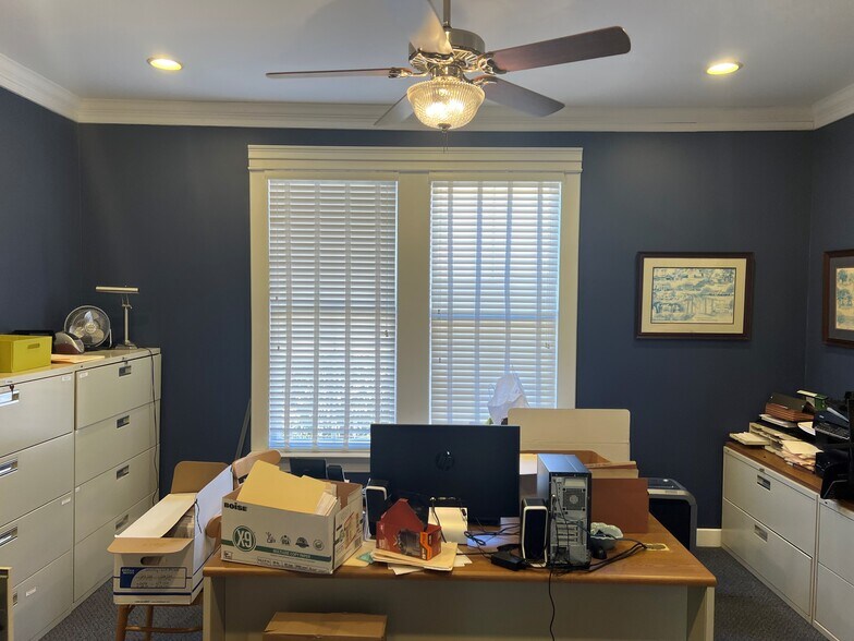 More Photos Of 209 N Dawson St, Thomasville Office For Sale