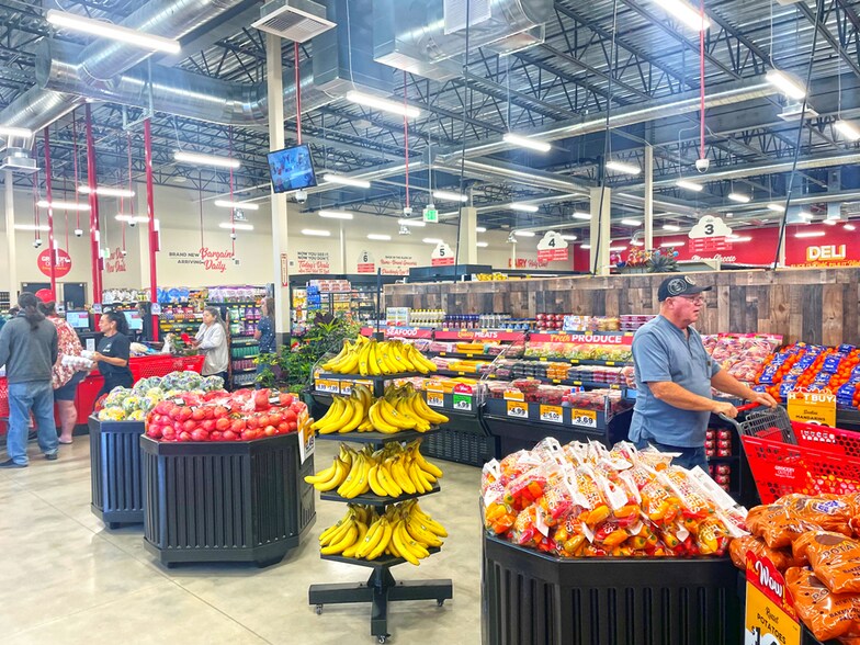 More Photos Of 2175 S Sub Station Rd, Emmett Supermarket For Sale