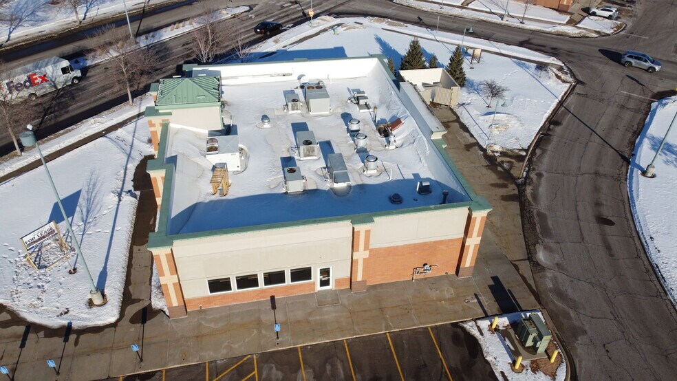 More Photos Of 12792 Riverdale Blvd NW, Coon Rapids Restaurant For Lease