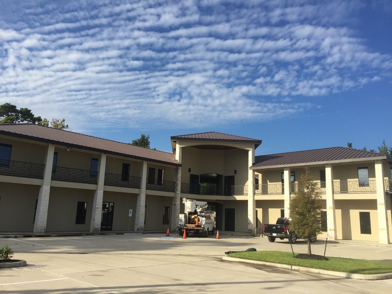 Primary Photo Of 7050 East Fwy, Houston Office For Lease