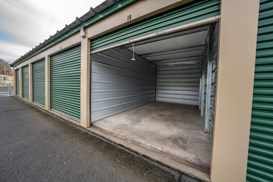 More Photos Of 4851 Highway 97 N, Klamath Falls Self Storage For Sale