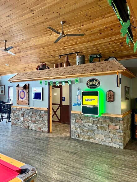 More Photos Of 4547 Red Rock Rd, Benton Restaurant For Sale