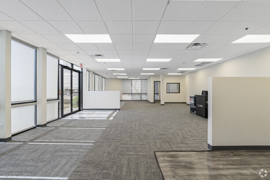 More Photos Of 5302 W Buckeye Rd, Phoenix Unknown For Lease