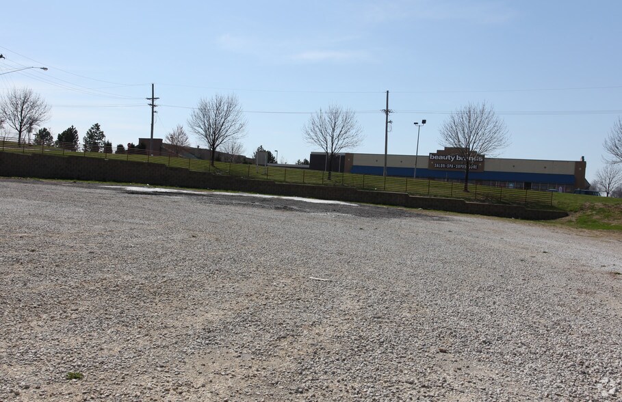 More Photos Of 1108 SW Mo-7 Hwy, Blue Springs Land For Lease