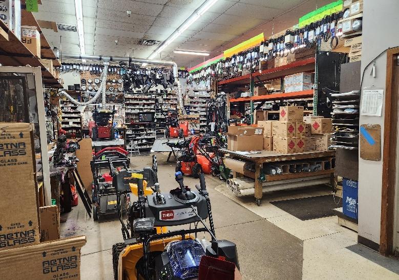 More Photos Of 1320 Duckwood Dr, Eagan Freestanding For Lease