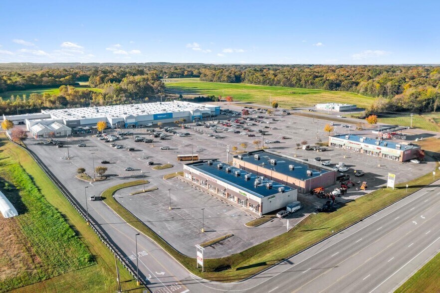 More Photos Of 1860 Wayne Rd, Savannah Storefront For Lease