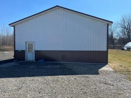 More Photos Of 45625 Middle Ridge Rd, Amherst Warehouse For Sale