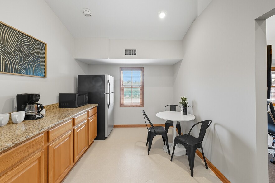 More Photos Of 10130-10134 Colvin Run Rd, Great Falls Medical For Sale