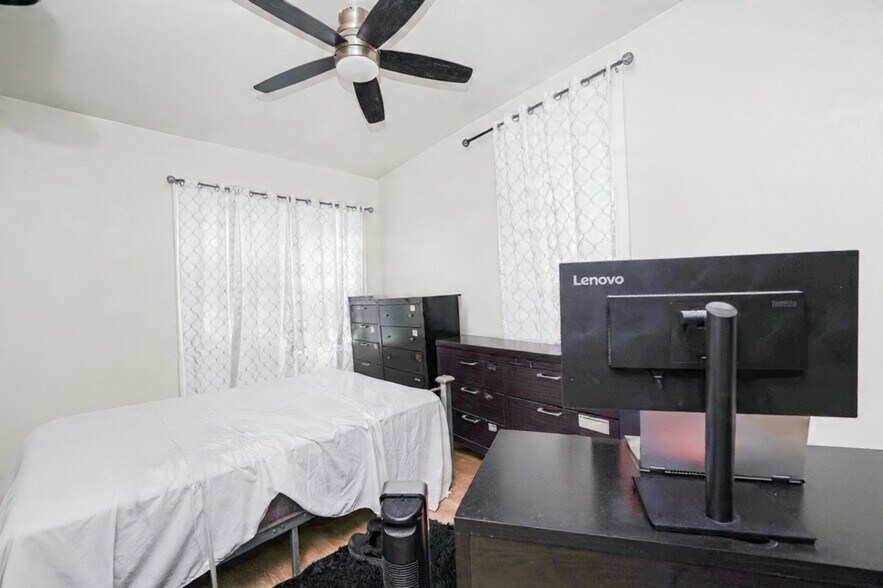 More Photos Of 419 Jersey St, Staten Island Storefront For Sale