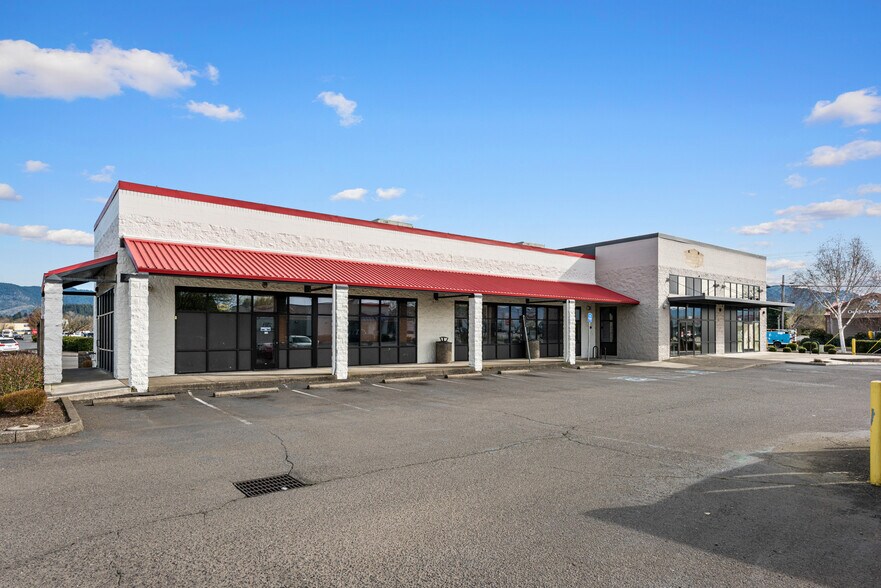 Primary Photo Of 2010 101 Hwy, Tillamook Unknown For Lease