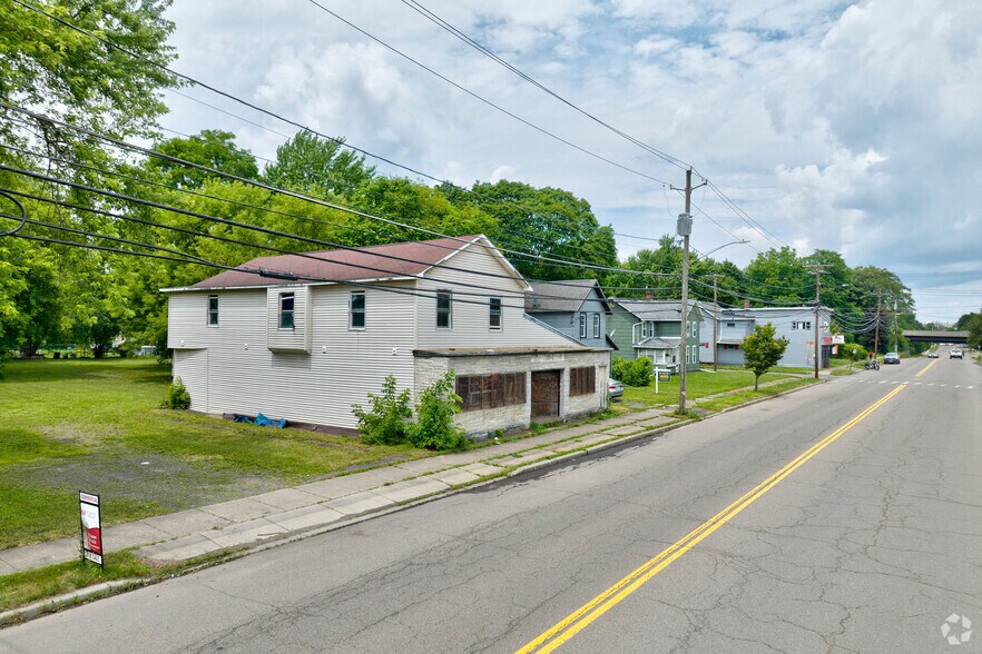 More Photos Of 754 S Main St, Elmira General Retail For Sale