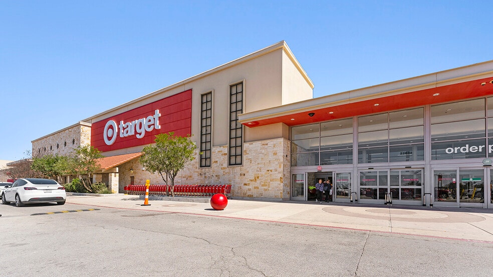 More Photos Of 22610 US Hwy 281 N, San Antonio Unknown For Lease