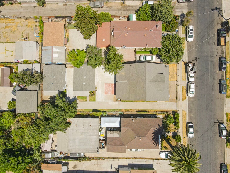More Photos Of 1253 E 46th St, Los Angeles Apartments For Sale