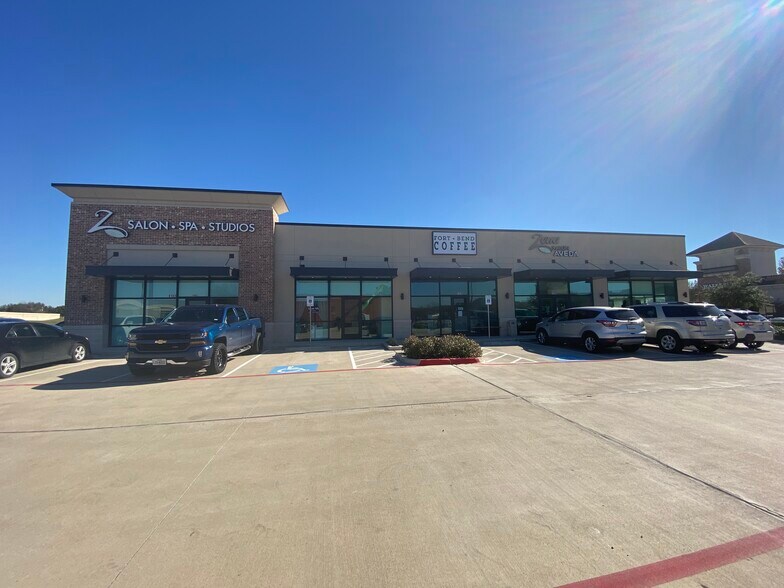 More Photos Of 8182 W Grand Pkwy S, Richmond Storefront Retail Office For Lease