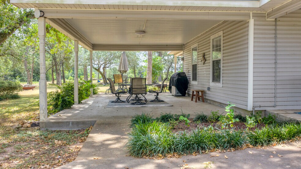 More Photos Of 1440-A TX-237, Round Top Flex For Sale