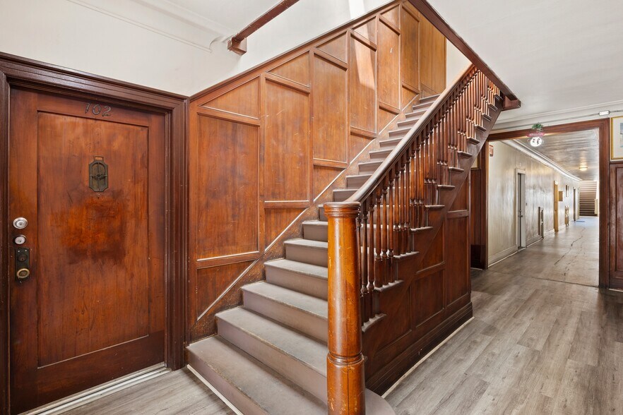 More Photos Of 324 S Witmer St, Los Angeles Apartments For Sale