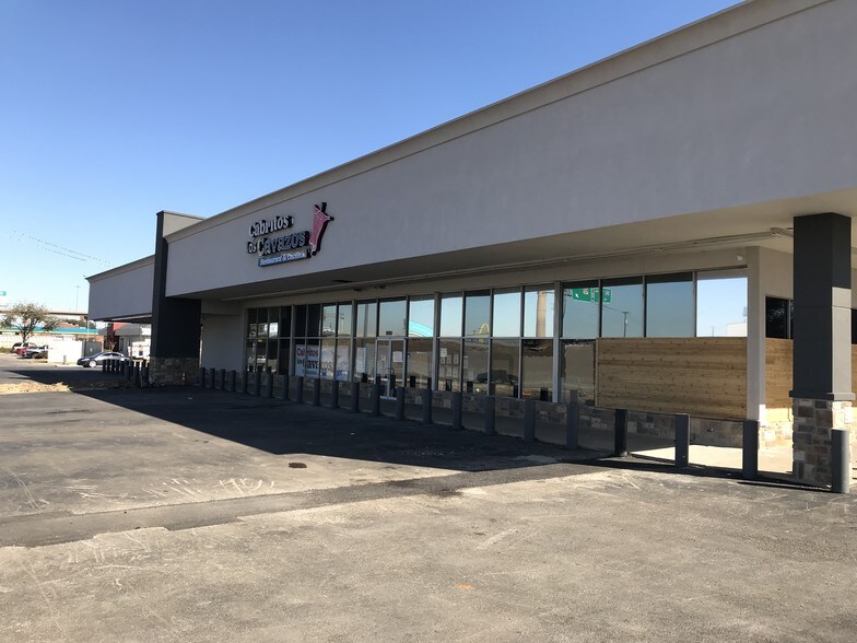 More Photos Of 10240-10242 N Walton Walker Blvd, Dallas Freestanding For Lease