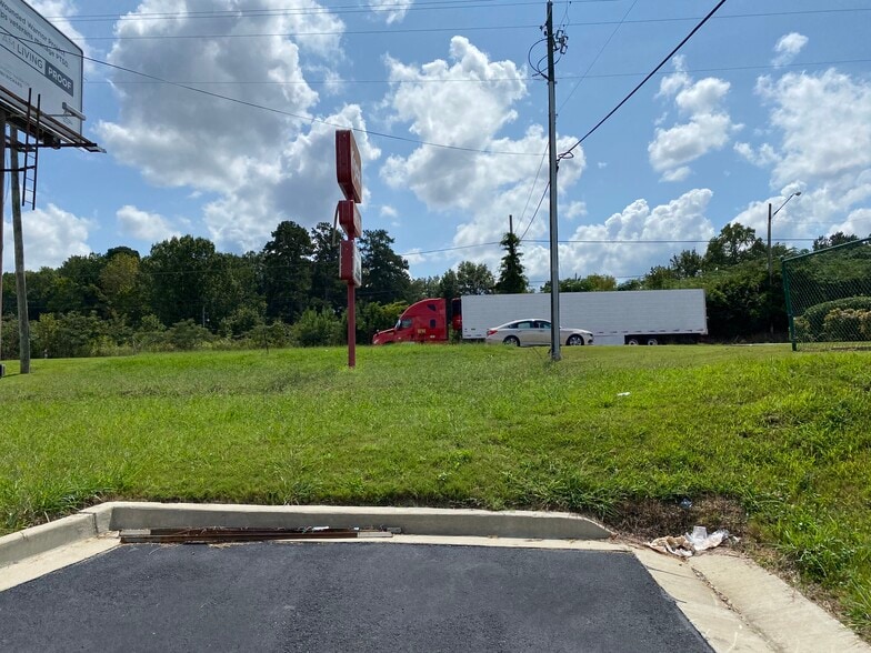 More Photos Of 3329 Rainbow Dr, Rainbow City Fast Food For Sale