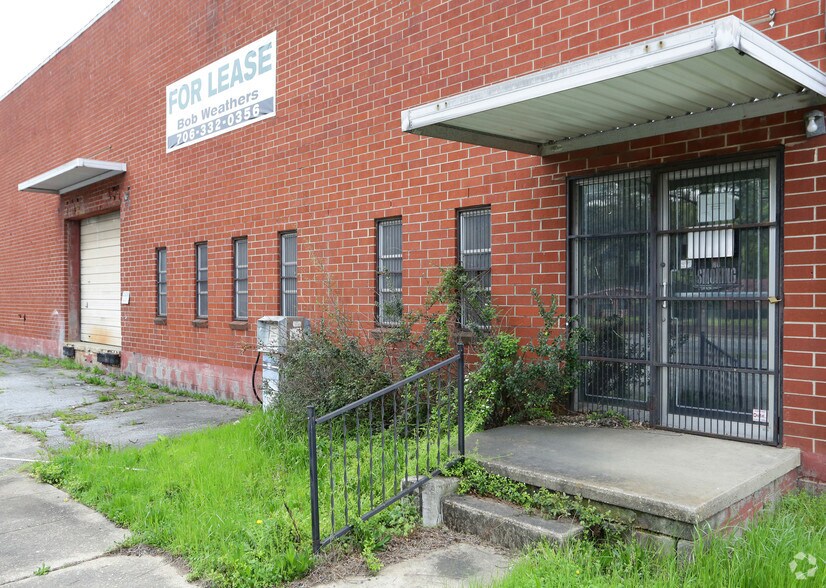 More Photos Of 1052 Martin Luther King Jr Blvd, Columbus Warehouse For Sale