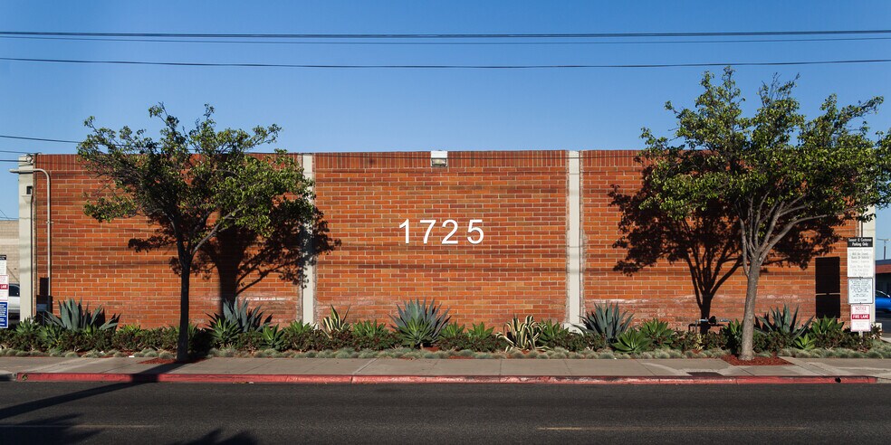 More Photos Of 1725 Monrovia Ave, Costa Mesa Unknown For Lease