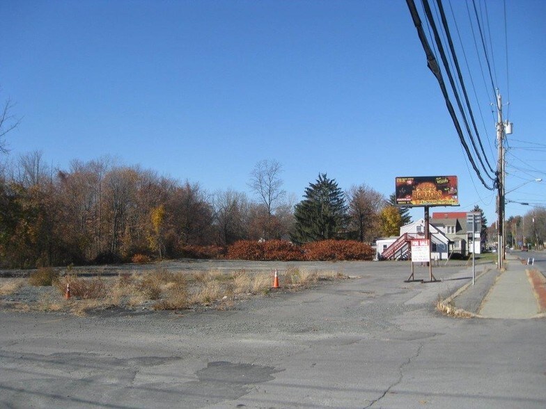 More Photos Of 128-130 Main Ave, Wynantskill Land For Sale