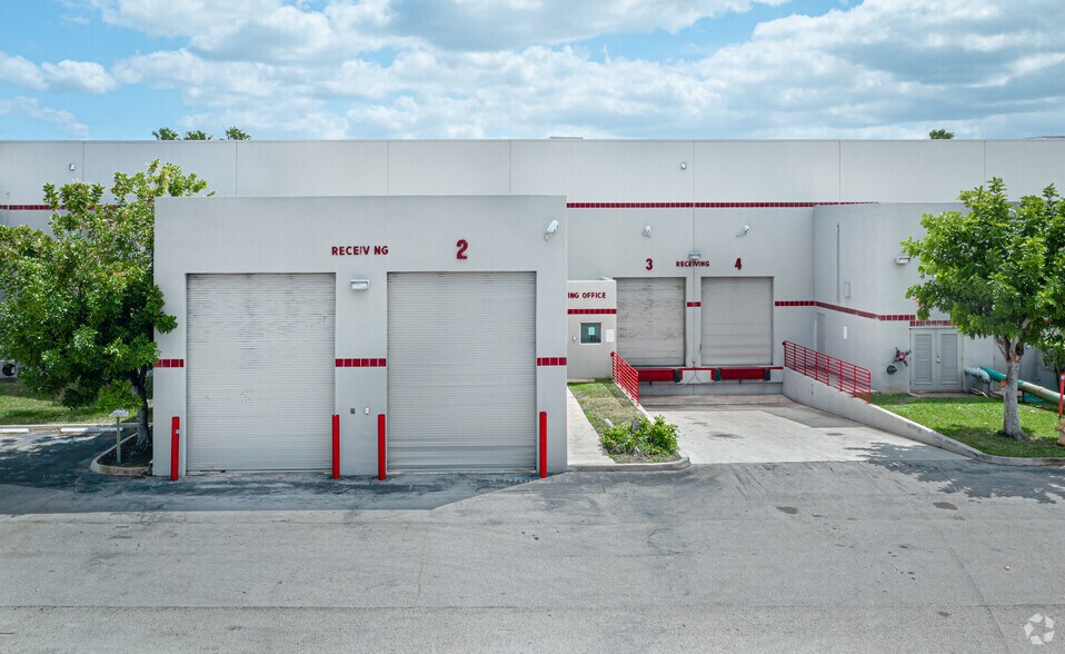 More Photos Of 14051 NW 14th St, Sunrise Industrial For Lease