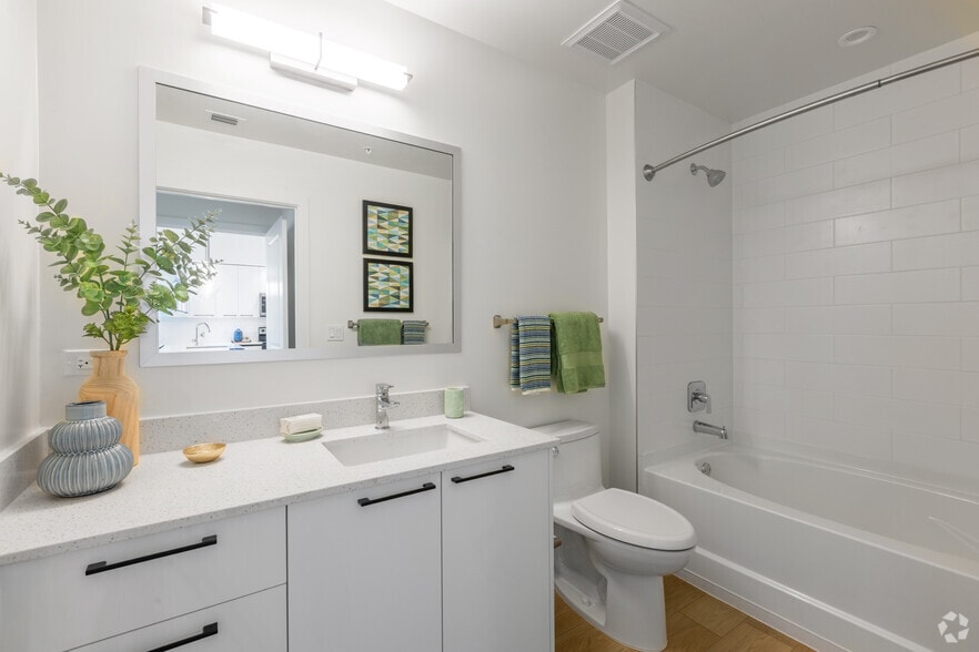 More Photos Of 8205 Commerce Way, Miami Lakes Apartments For Lease