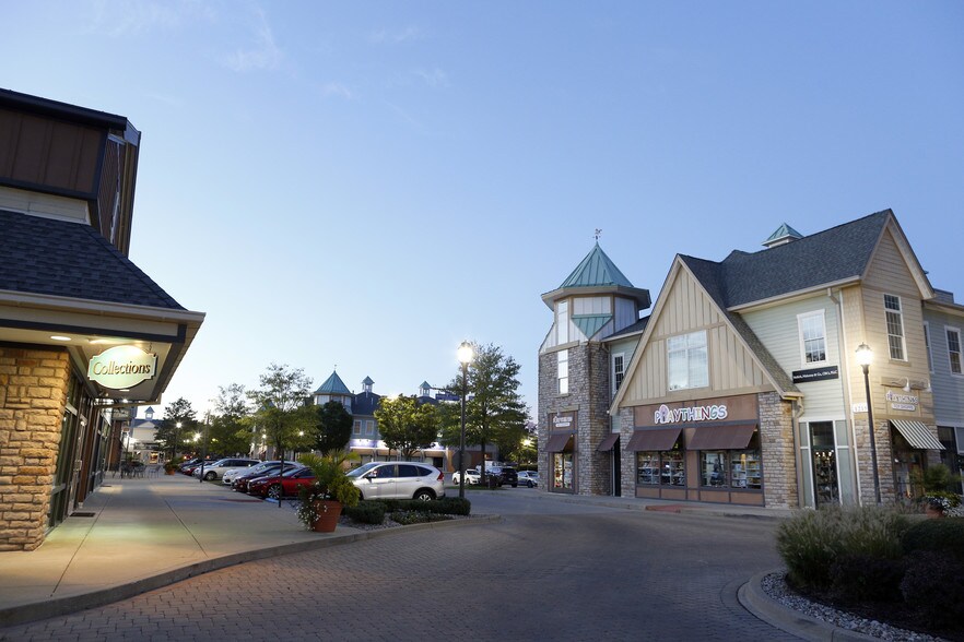 More Photos Of 1311 Herr Ln, Louisville Unknown For Lease