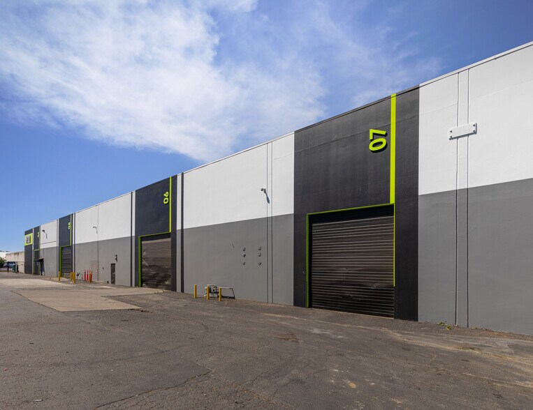 More Photos Of 4920 SE 26th Ave, Portland Industrial For Sale