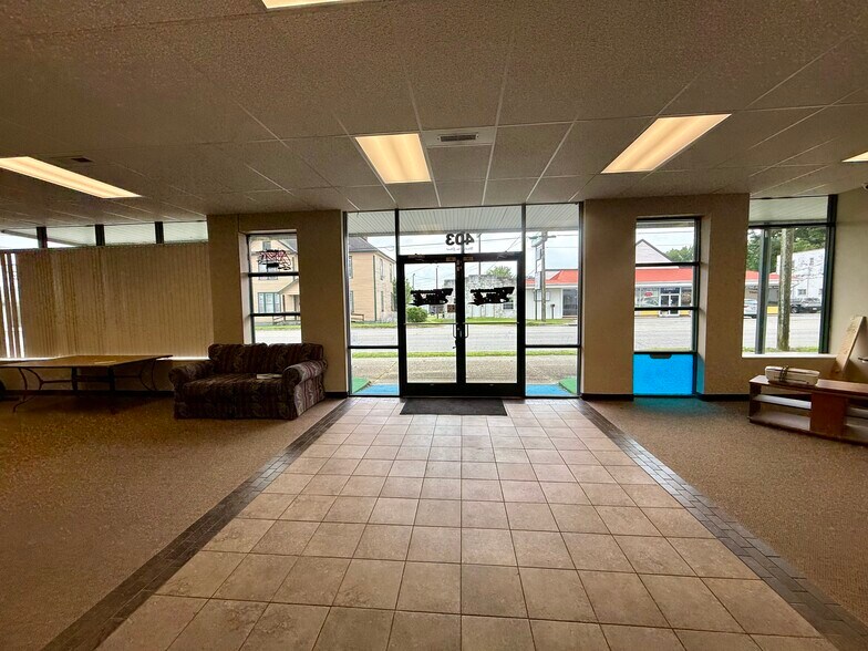 More Photos Of 403 Washington St, Williamston Office For Sale