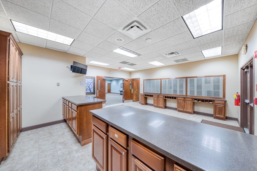 More Photos Of 1184 Davis Pl NW, Atlanta Religious Facility For Sale