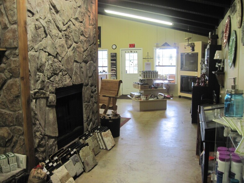 More Photos Of 1238 FM 521 Rd, Brazoria Freestanding For Sale