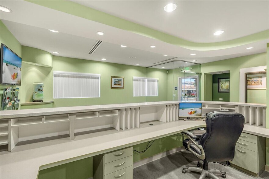 More Photos Of 2410 Dyer Ln, Fremont Medical For Lease