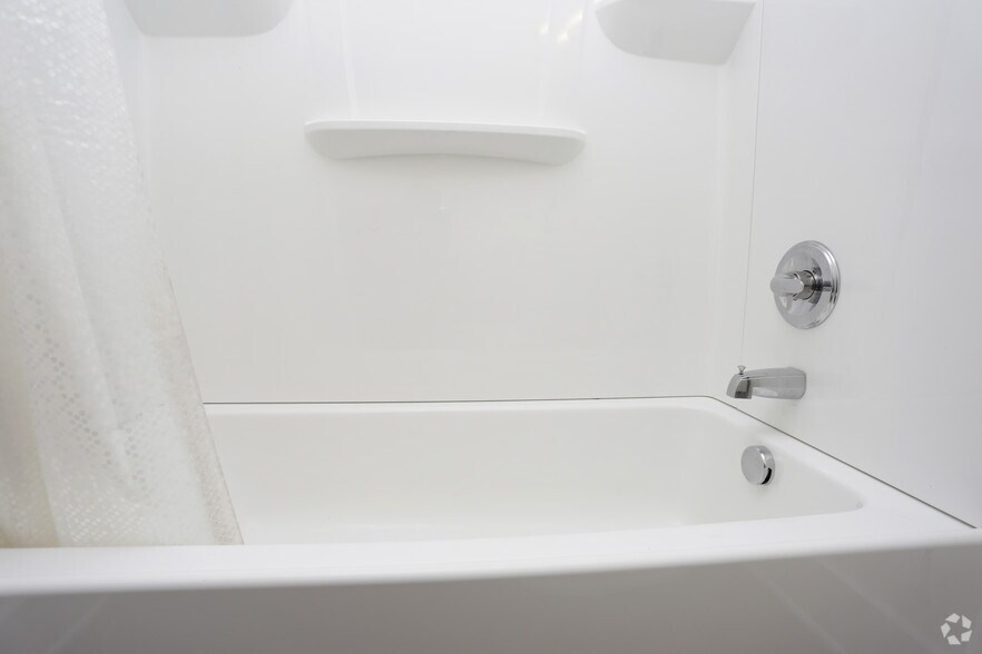 More Photos Of 30 Allen Ave, Asheville Apartments For Sale